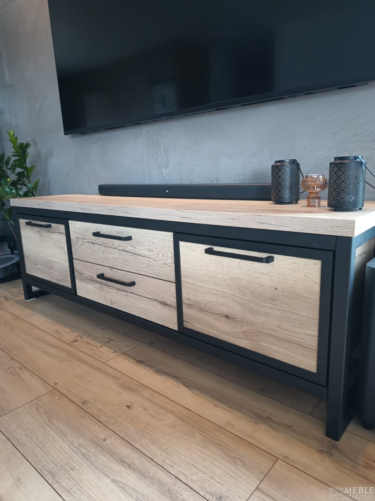 1-szafka-loft-rtv-240cm